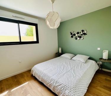 Montauban Appartement | La Halte Occitane - Classé 3 étoiles - Pour 6 personnes, 3 chambres, parking, terrasse, tout inclus