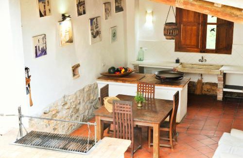 Els Hostalets de Pierola Maison | La Isla Verde