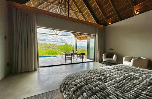 Broederstroom Cabine | La Joya Lodge Conference Centre and Spa
