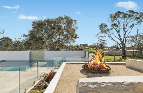 Kariong Maison | La La Land by Coast Hosting