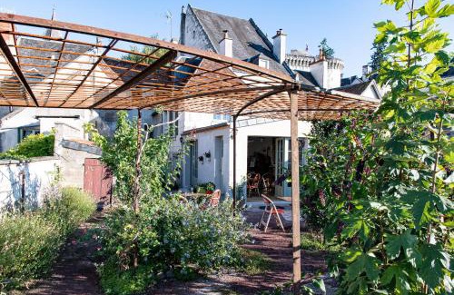 Loches Lit Et Petit-Déjeuner | La Little Maison
