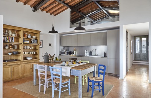 Rosennano Appartement | LA LOGGIA. MAISON AVEC PISCINE ET UNE VUE EPOUSTOUFLANTE SUR LE CHIANTI