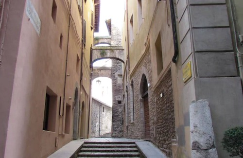 Precetto Villa | La Loggia; Villa in hidden Umbria, with large pool and spectacular views
