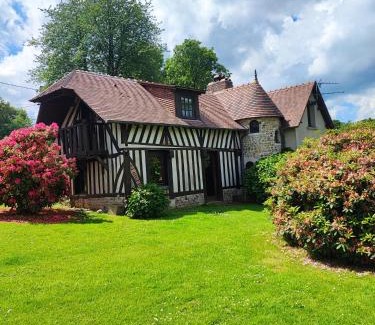 Quetteville Maison | La longère dans la prairie