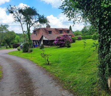 Quetteville Maison | La longère dans la prairie