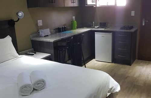 Lephalale Maison | La Lucia Guest House