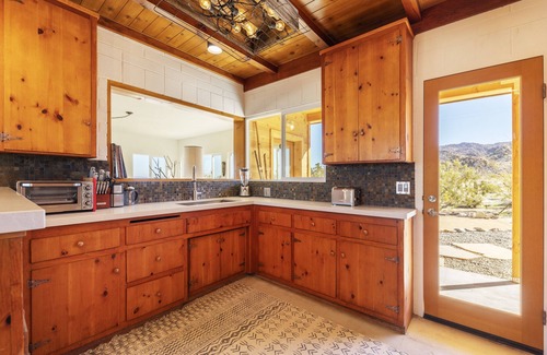 Panorama Heights Maison | 🌵La Luna Azul - A Private Home in the Boulders w/ Hot Tub, Fire Pit and BBQ🌵