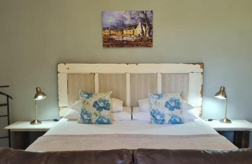 Studholme Maison | La Luna @ Misty Mountains