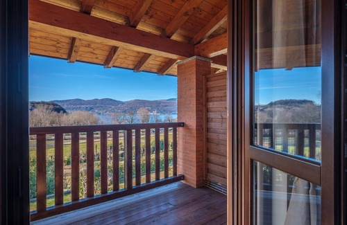 Ispra Maison | La Luna nel Lago Lake View Garden, Ispra, Italy