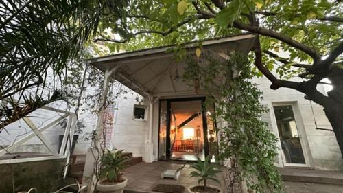 Bompard Lit Et Petit-Déjeuner | La LUNA of MARSEILLE - VILLA D'ARCHITECTE B&B