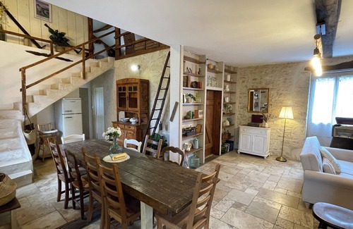 Saint-Aubin-de-Nabirat Maison | La métairie basse à 25min de Sarlat - 18 pers