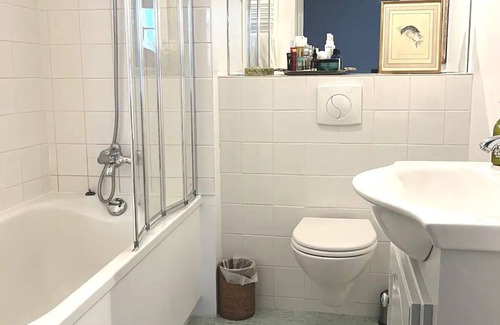 Sainte-Colombe-sur-lHers Maison | La Maison de Mama C: Charming french village home