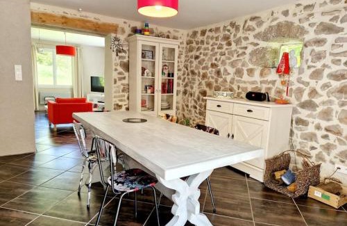 Golinhac Maison | La Maïoun, entourée de la forêt au calme