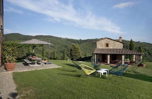 Gaiole in Chianti Villa | La Maccinaia 14 by Salogi Villas