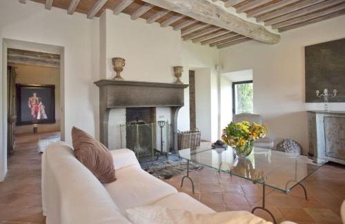 Gaiole in Chianti Villa | La Maccinaia 14 by Salogi Villas