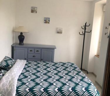 Saint-Hilaire-du-Harcouet Maison | La maison du lac
