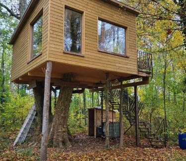 Escolives-Sainte-Camille Lit Et Petit-Déjeuner | La maison dans l'arbre
