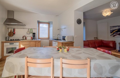 Serrieres-en-Chautagne Maison | LA MAISON BLEUE - SERRIERES EN CHAUTAGNE