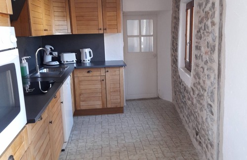 Villerest Maison | La Maison au Camélia - SPA