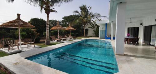 Saly Villa | La Maison Blanche à Ngaparou, splendide villa contemporaine
