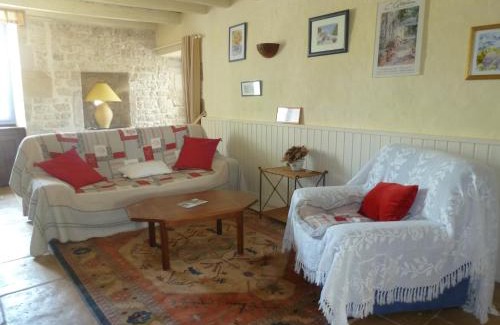Saint-Gelais Maison | LA MAISON BLEUE