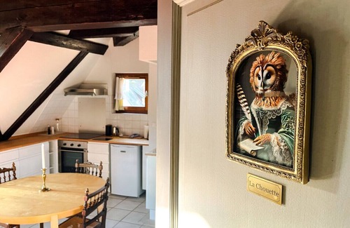 Riquewihr Appartement | La Maison Bleue - Historic house in the heart of Riquewihr. "L'Écureuil et La Chouette" 5 guest flats