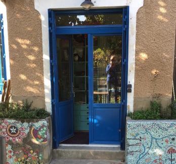 Accolay Maison | La maison colorée