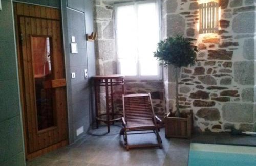 Chataigneraie Cantalienne Maison | la Maison d'Odette et Daniel