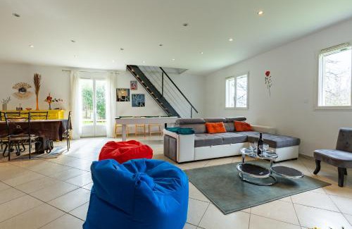 Sainte-Eulalie-en-Royans Maison | La maison dans les noyer