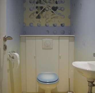 Verdun Lit Et Petit-Déjeuner | La Maison de L Artiste - Chambres d'hôtes à Verdun - avec jacuzzi