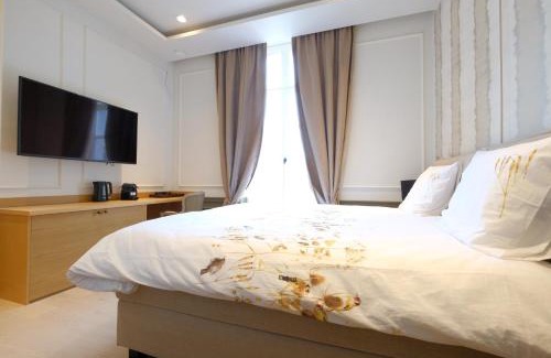 Mons Lit Et Petit-Déjeuner | La Maison de la Duchesse de la Vallière - Parking privé gratuit