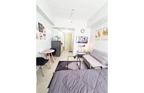Valenzuela Copropriété | La Maison De Razon - Jazz Residences Makati