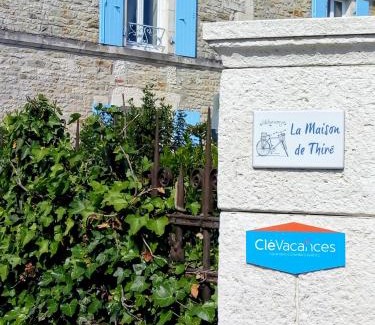 Thire Lit Et Petit-Déjeuner | La maison de Thiré