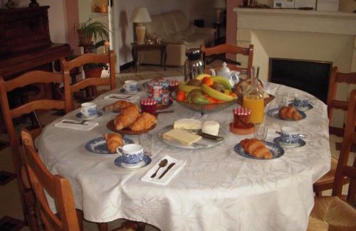 Puisseguin Lit Et Petit-Déjeuner | La Maison des Aurélines