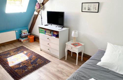 Loches Maison | La Maison des Remparts - Gite 3 etoiles pour 8 pers a Loches