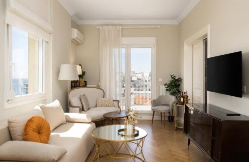 Thessaloniki City Centre Appartement | La Maison Dorée - Elegant Stay with Unique View by BiNoBi!