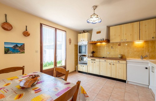 Armissan Maison | La maison du carignan by Interhome