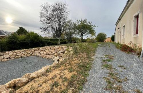 Jupilles Maison | La Maison du Clocher