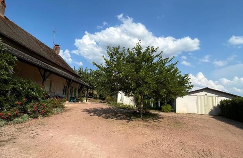 Saint-Marcelin-de-Cray Maison | La maison de Command