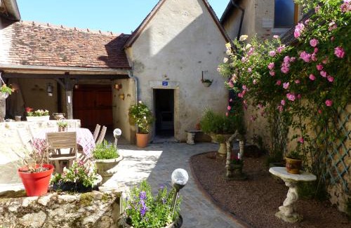 Verneuil-en-Bourbonnais Lit Et Petit-Déjeuner | La Maison aux Hortensias