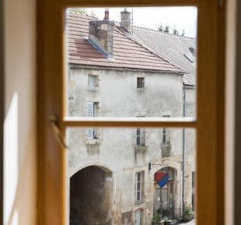 Flavigny-sur-Ozerain Maison | La Maison George