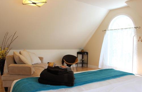 Eastman Maison | La Maison Jaune D'Eastman