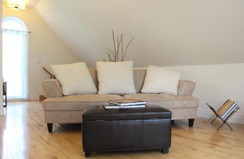 Eastman Maison | La Maison Jaune D'Eastman