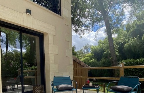 Verac Villa | Venez passer vos meilleurs moment de détente au milieu des vignes.