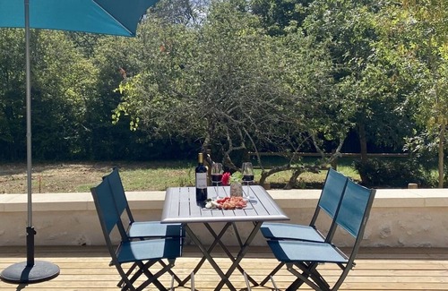 Verac Villa | Venez passer vos meilleurs moment de détente au milieu des vignes.