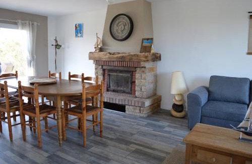 Asnelles Maison | La maison penchée, avec jardin à 50m de la plage