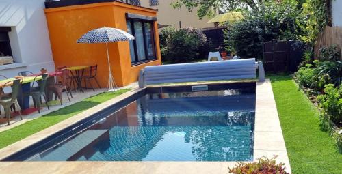 Romans-sur-Isere Appartement | La Maison Pop Appartement meublé indépendant avec jardin