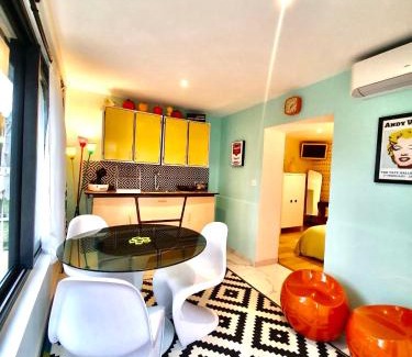 Romans-sur-Isere Appartement | La Maison Pop Appartement meublé indépendant avec jardin