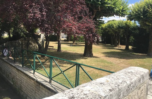 Aulnay Maison | La Maison Saint Pierre, Aulnay