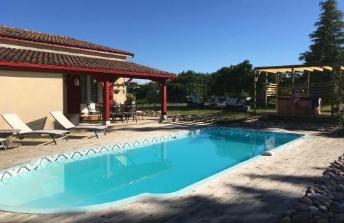 Monflanquin Maison | La Maison Sur La Colline
